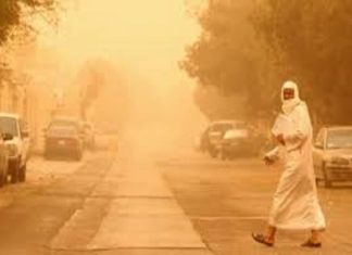 Dust storm breaks out in Saudi Arabia; People should not go out; Caution