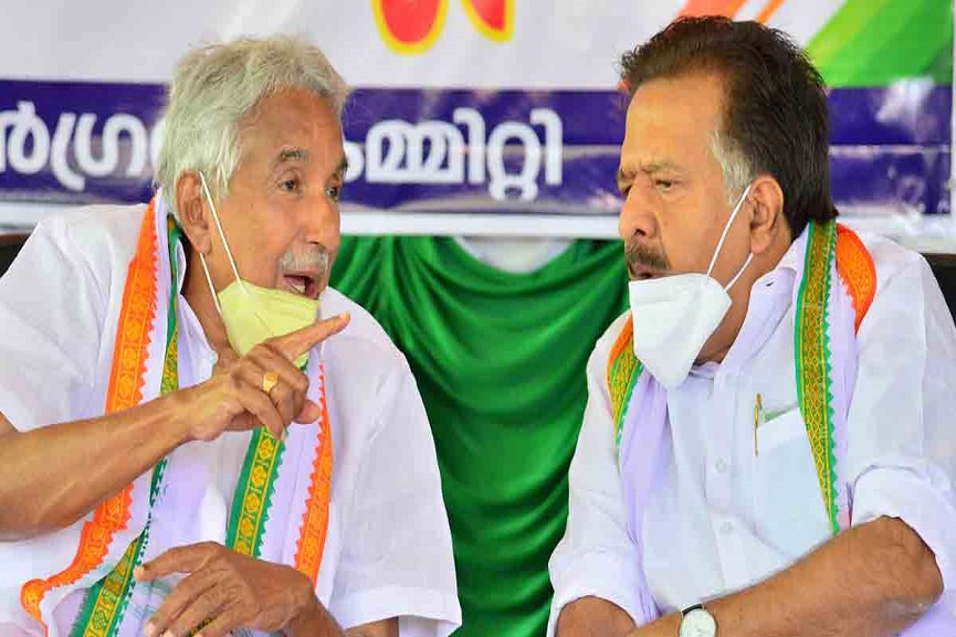 Oommen-Chandy-and-Ramesh-Chennithala
