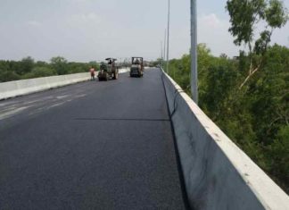 വടക്കഞ്ചേരി മേൽപാലത്തിൽ സുരക്ഷ ഒരുക്കിയില്ല; പ്രതിഷേധവുമായി ജനകീയവേദി Flyover