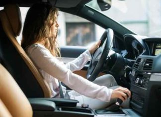 പുരുഷൻമാരേക്കാൾ മികച്ച ഡ്രൈവർ വനിതകൾ; യുഎഇ സർവേ women-driving