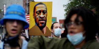 US Protesters Demand Justice In Trial Of Cop In George Floyd's Death Case