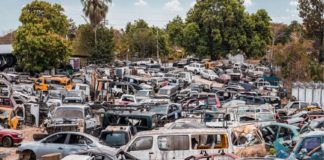 വാഹനം പൊളിക്കൽ നയം; തുറമുഖങ്ങളോട് ചേർന്ന് റീസൈക്കിളിംഗ് യൂണിറ്റുകൾ തുടങ്ങും vehicle-scrapping