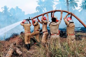 Nilambur Munderi seed farm fire; Firefighters put out the blaze