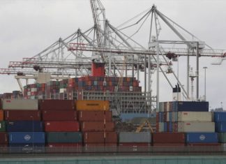 കയറ്റുമതി, ഇറക്കുമതി പ്രശ്നങ്ങൾ പരിഹരിക്കാൻ വാണിജ്യ മന്ത്രാലയത്തിന്റെ ഹെൽപ് ഡെസ്ക്