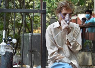 ഓക്സിജനില്ല; ഡെൽഹിയിൽ വീടുകളിൽ ചികിൽസയിലുളള രോഗികൾ വലയുന്നു delhi_covid