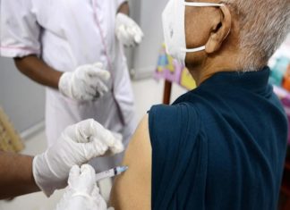 കോവിഡ് വാക്സിനേഷന്; വയോജനങ്ങള്ക്കും ഭിന്നശേഷിക്കാര്ക്കും പ്രത്യേക ക്രമീകരണങ്ങള് covid vaccination