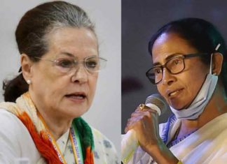 ഏകപക്ഷീയം, വിവേചനപരം; വാക്സിൻ നയത്തിൽ കേന്ദ്രത്തെ കടന്നാക്രമിച്ച് മമതയും സോണിയയും
