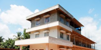 സിഎഫ്എൽടിസിയിൽ രോഗികളില്ല; ഉപയോഗിക്കാതെ നശിച്ച് ശുചിമുറികൾ