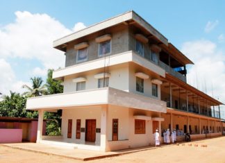 സിഎഫ്എൽടിസിയിൽ രോഗികളില്ല; ഉപയോഗിക്കാതെ നശിച്ച് ശുചിമുറികൾ