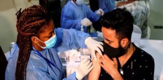 രണ്ട് ഡോസ് കോവിഡ് വാക്സിൻ എടുത്തവരിൽ മരണം റിപ്പോർട് ചെയ്തിട്ടില്ല; അബുദാബി uae vaccination