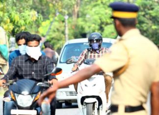 കോവിഡ് വ്യാപനം രൂക്ഷം; ജില്ലാ അതിര്ത്തിയില് കര്ശന പരിശോധന police checking
