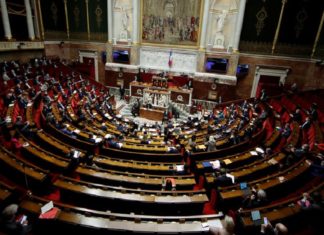 15 വയസിന് താഴെയുള്ള കുട്ടികളുമായി ലൈംഗികബന്ധം; കുറ്റകരമെന്ന് ഫ്രാൻസ്