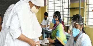 കോവിഡ് ബാധിച്ച് തിരഞ്ഞെടുപ്പ് ഡ്യൂട്ടിക്ക് എത്തിയില്ല; ഉദ്യോഗസ്ഥക്ക് എതിരെ നടപടി