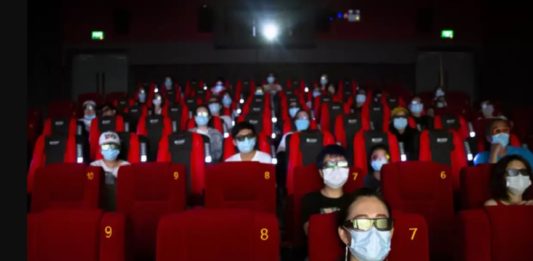 The film theater sector is back in crisis