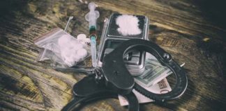 ബെംഗളൂരുവിൽ 35 ലക്ഷം രൂപയുടെ ലഹരിമരുന്ന് പിടികൂടി; മലയാളികളടക്കം ആറുപേർ അറസ്റ്റിൽ palakkad arrest