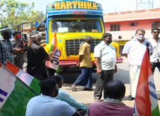 വലിയതുറ എഫ്സിഐ ഗോഡൗണിന് മുന്നിൽ പ്രതിഷേധവുമായി തൊഴിലാളികൾ FCI-VALIYATHURA