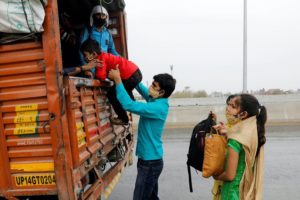 migrants