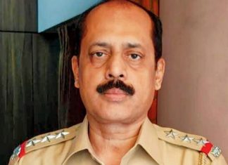 അനിൽ ദേശ്മുഖിന് എതിരായ ആരോപണം; സച്ചിൻ വാസെയെ സിബിഐ ചോദ്യം ചെയ്യും sachin-vase