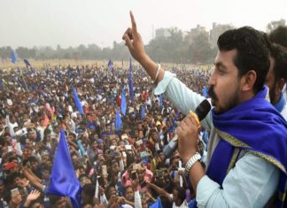 കോവിഡ് പ്രോട്ടോകോള് കാറ്റിൽ പറത്തി റോഡ് ഷോ; ചന്ദ്രശേഖര് ആസാദിനെതിരെ കേസ് Chandrashekhar Azad
