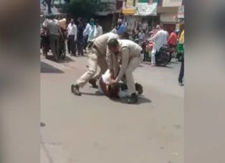 മാസ്ക് ധരിച്ചില്ല; യുവാവിന് ക്രൂര മർദ്ദനം; രണ്ട് പോലീസുകാരെ സസ്പെൻഡ് ചെയ്തു