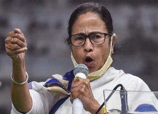 Mamata Banarjee against Amit Sha