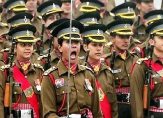 ചരിത്രത്തിലേക്ക് മാർച്ച് ചെയ്ത് വനിതാ മിലിട്ടറി പോലീസ് female military police