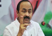 പിഎം ശ്രീ പദ്ധതി നടപ്പാക്കരുതെന്ന് നേതാക്കൾ; പിൻമാറാൻ കഴിയില്ലെന്ന് മുഖ്യമന്ത്രി VD Satheesan comments