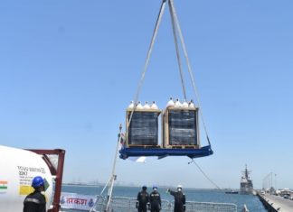 ബഹ്റൈനിൽ നിന്നുള്ള കോവിഡ് ദുരിതാശ്വാസ സാമഗ്രികൾ ഇന്ത്യയിലേക്ക് covid-relief-bahrain-malabarnews