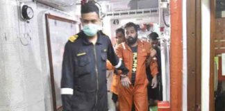 ബാർജ് അപകടം; മുന്നറിയിപ്പ് അവഗണിച്ചെന്ന് മൊഴി, ക്യാപ്റ്റനെതിരെ കേസെടുത്തു