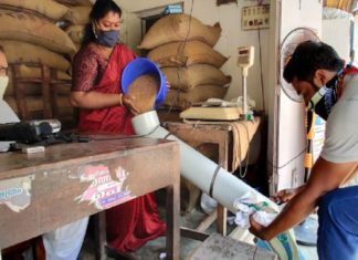 റേഷൻ കടകളിലെ തിരക്ക് നിയന്ത്രിക്കാൻ ക്രമീകരണം ഏർപ്പെടുത്തി ration shop_palakkad