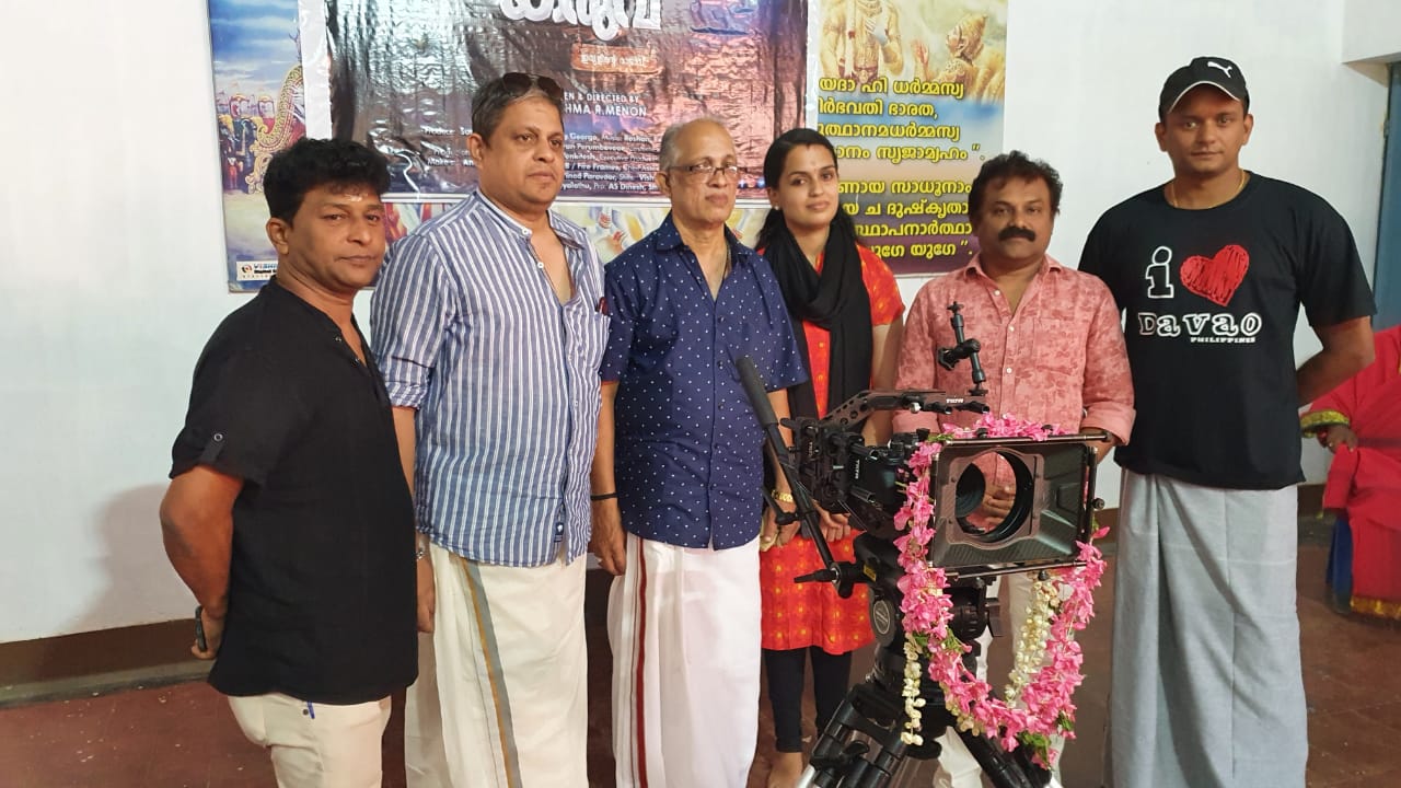 karuv-comes-with-the-real-odiyan-director-sreeshma-r-menon-sharing-happiness