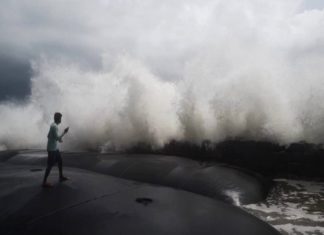 ടൗട്ടെ ഗുജറാത്ത് തീരത്തേക്ക്; കേരളത്തിൽ ഇന്നും മഴ കനക്കും; ജാഗ്രത