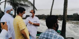 Khaleel Al Bukhari Thangal visiting coastal areas
