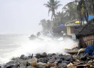 കാസര്ഗോഡ് മുസോടിയിൽ കടൽക്ഷോഭം രൂക്ഷം; ഇരുനില വീട് തകര്ന്നടിഞ്ഞു