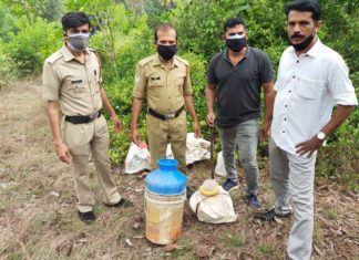 എക്സൈസ് പരിശോധന; 45 ലിറ്റർ വാഷ് പിടികൂടി wash seized