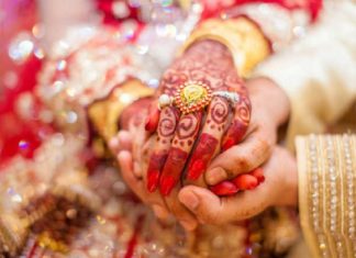 നിയന്ത്രണങ്ങൾ ലംഘിച്ച് വിവാഹ നിശ്ചയം; 18 പേര്ക്ക് കോവിഡ് wedding on covid time