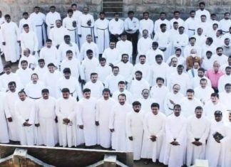പ്രോട്ടോക്കോൾ ലംഘിച്ച് സിഎസ്ഐ വൈദികരുടെ ധ്യാനം; പോലീസ് കേസെടുത്തു