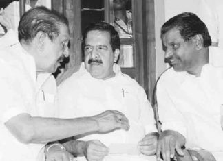 നിയമസഭയിലെ കാരണവർ സ്ഥാനമായിരുന്നു ആർ ബാലകൃഷ്ണപിള്ളക്ക്; തിരുവഞ്ചൂർ രാധാകൃഷ്ണൻ