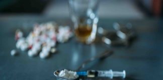 เดเดฃเตเดฃเตเดฐเดฟเดฒเต เดฒเดนเดฐเดฟเดเตเดเดเดคเตเดคเต; เดชเตเดฐเดงเดพเดจ เดชเตเดฐเดคเดฟเดเตพ เดเตเดฐเดณเด เดตเดฟเดเตเดเดคเดพเดฏเดฟ เดธเตเดเดจ Drug trafficking in Kannur