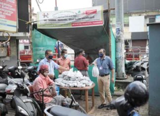 വഴിയോരത്തെ മനുഷ്യർക്ക് ആഹാരം വിളമ്പി തെരുവിലെ മക്കൾ ചാരിറ്റബ്ൾ ട്രസ്റ്റ് Theruvile Makkal Charitable Trust