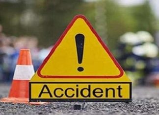 ജില്ലയിലെ തോട്ടടയിൽ കാറുകൾ കൂട്ടിയിടിച്ച് അപകടം; ഒരാൾക്ക് പരിക്ക് Accident in KASARGOD