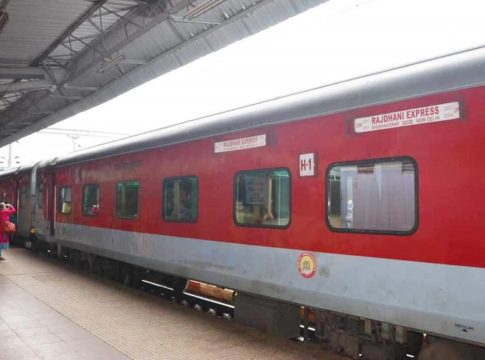 ഡെൽഹി-ഗോവ രാജധാനി എക്സ്പ്രസ് പാളം തെറ്റി rajdhani express