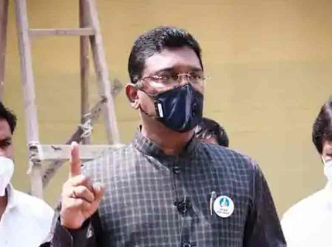 Central agencies harassing, better to align with BJP: Sena MLA to Maha CM Thackeray