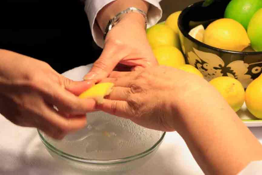 Nails can be beautifully protected; Here are three easy ways