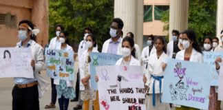 MalabarNews_doctors protest