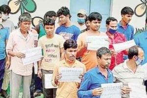 BJP workers go on hunger strike to join Trinamool; The party received by sprinkling Ganga water