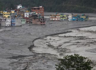കനത്ത മഴ; നേപ്പാളിലും ഭൂട്ടാനിലും വെള്ളപ്പൊക്കവും മണ്ണിടിച്ചിലും; നിരവധി മരണം NEPAL-BHUTAN-FLOODS
