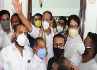 കോവിഡ് മാനദണ്ഡങ്ങള് കാറ്റിൽപ്പറത്തി കെപിസിസി അധ്യക്ഷന്റെ സ്ഥാനാരോഹണം; കേസെടുത്ത് പോലീസ് KPCC-President