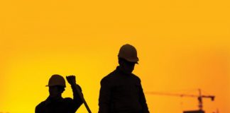 വേനൽച്ചൂട്; സൗദിയില് തൊഴിലാളികളുടെ ഉച്ചവിശ്രമം പ്രാബല്യത്തില്