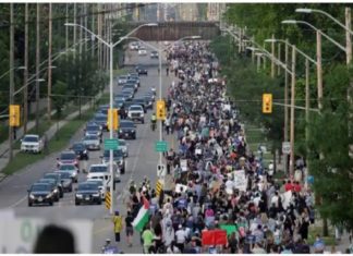 കാനഡയിൽ കൊല്ലപ്പെട്ട മുസ്ലിം കുടുംബത്തിന് ഐക്യദാർഢ്യവുമായി ആയിരങ്ങളുടെ മാർച്ച് MalabarNews_protest in canada